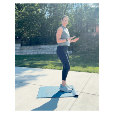 Side Lunge + Triceps Kickback.gif